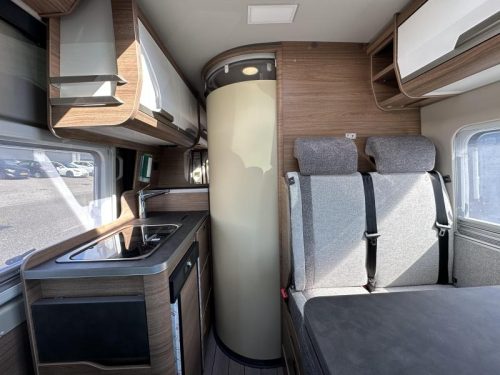 Knaus Boxlife 540 MQ BD90 con cama elevable, panel solar foto: 8