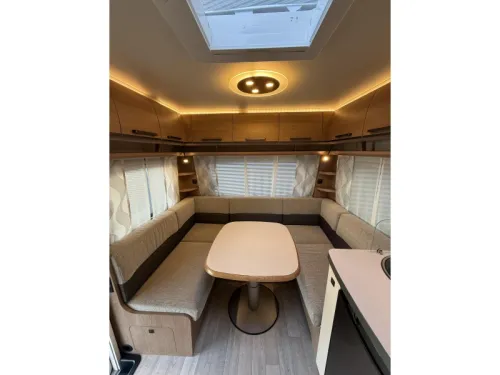 Fendt Saphir 445 TFB French bed MOVER Awning TOP photo: 22