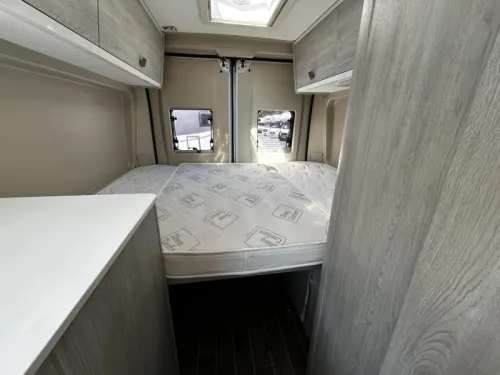 Roller Team Livingstone 2 600 Transverse bed/2022/Euro-6/VAT! photo: 16