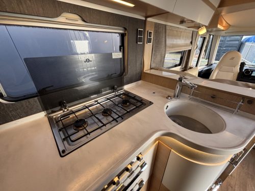 Hymer B ML I 880 Air conditioning, dish, automatic photo: 14