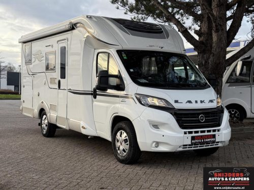 Laika Ecovip 309 Single Beds Pop-top roof photo: 1