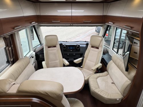 Carthago Chic C-Line I 5.0 QB Queensbed- Mercedes photo: 2