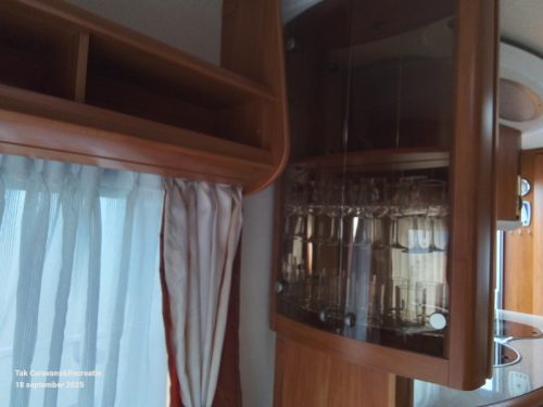 Hobby Excellent 440 SF very neat Caravan photo: 4