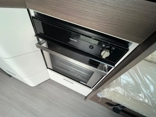 Adria Coral Supreme MB 670 DL LEDER/DAKAIRCONDITIONING Foto: 7