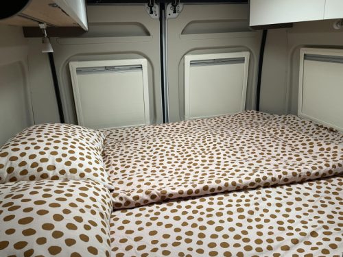 LMC Innovan 600 4 Berth Pop-top roof  photo: 22