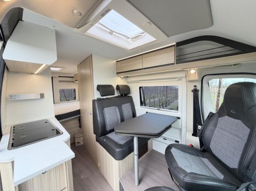Adria Twin Plus 600 Solar / 2 year warranty / BARGAIN! photo: 1