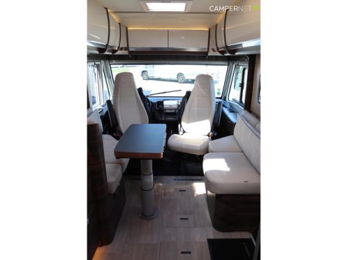 Laika ECOVIP H4109DS 180hp Automatic | Leveling System | Alde Heating | Cupboards instead of Drop-down bed | Lithium | Inverter | Single beds | Face photo: 8