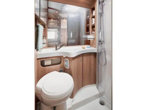 Malibu I 430 LE L&auml;ngs-/Hubbett Automatik Foto: 6