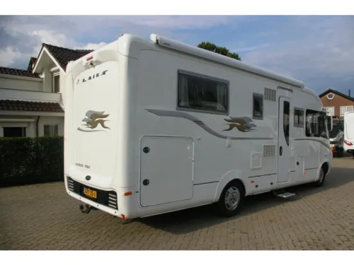 Laika Kreos 7012 Queensbett, Hubdach, Klimaanlage. Foto: 1