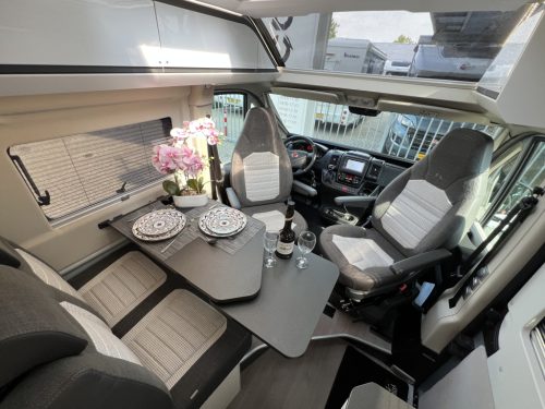 Adria Twin Supreme 640 SGX 9-T AUTOMAAT 2X ZONNEPANEEL Foto: 1