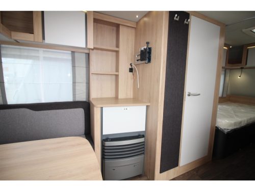 Knaus Sport 460 EU Single beds & GFK roof! photo: 11