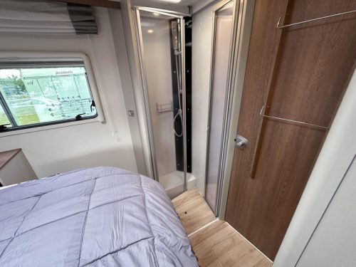 Dethleffs Trend I 7057 DBM Automaat + 5e Sitzplatz Foto: 19
