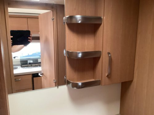 Knaus Sport 420 QD mover/awning photo: 15