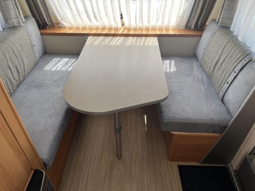 Eriba Feeling 425 - Mover - Cassette Awning  photo: 18