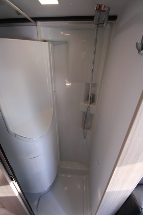Adria Twin Plus 640 SLB photo: 10