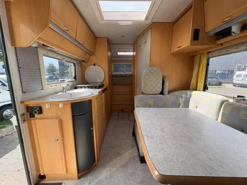 Weinsberg Komet 680 MQ,Fixed bed,Pop-top roof  photo: 16