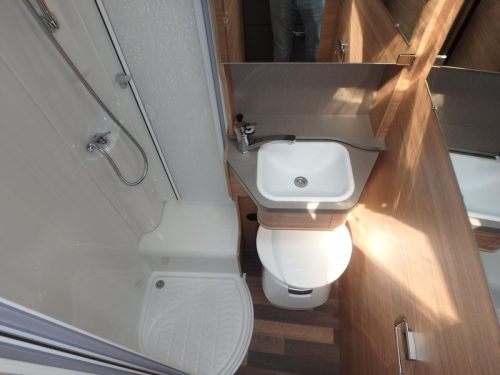 Weinsberg Pepper 640 MEG Angebot Wohnmobilvermietung Foto: 19