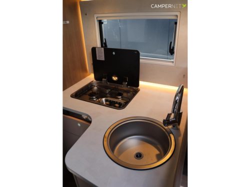 Carado T449T Edition26 165hp Automatic | French bed | Maxi Chassis | Awning | Bi-Xenon | Separate shower | Available from stock photo: 13
