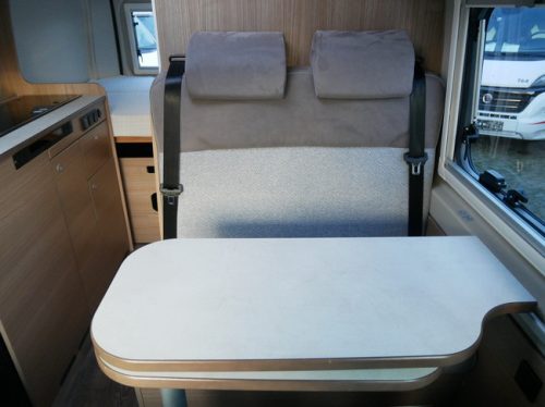 Carado CV 540 Edition 15 5,40 Meter Kastenwagen, Querbett Foto: 10
