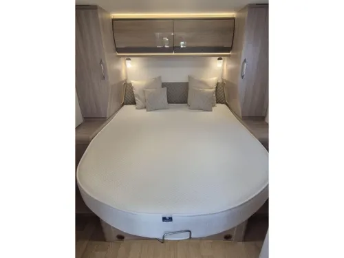 Rapido 696 F Premium Edition E&P Levelsysteem  Foto: 16