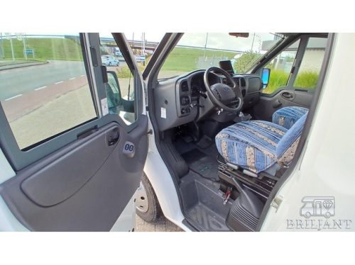LMC LIBERTY 688 TI AUTOMAAT/Querbett Foto: 17