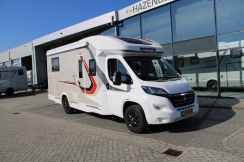 Challenger Graphite Vip Edition T 328 igual Chausson 788 AUTOM&Aacute;TICO Fiat 140 cv equipado con cama Queen y cama abatible 4 pers. (76 foto: 3