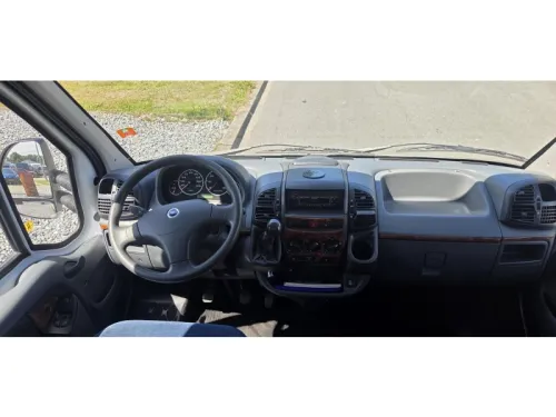 B&uuml;rstner T 625 Airco 140.000km photo : 3