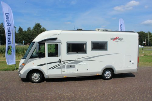 Carthago 4.2 Vollintegriert 2.3 M-jet 148 PS, Alko Fahrgestell light, Motor-Klimaanlage, Hubbett & Querbett, Garage, Drehst&uuml;hle vorne, L-Sitz, Seiten-Sitz, etc. Marum (Groningen) Foto: 33