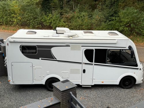 Fiat Ducato Hymer Carado I338 2.3 Single beds Pop-top roof Air conditioning photo: 4