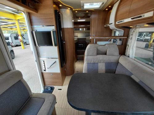 Carthago C-Compactline 144 LE - Single beds - Automatic  photo: 6