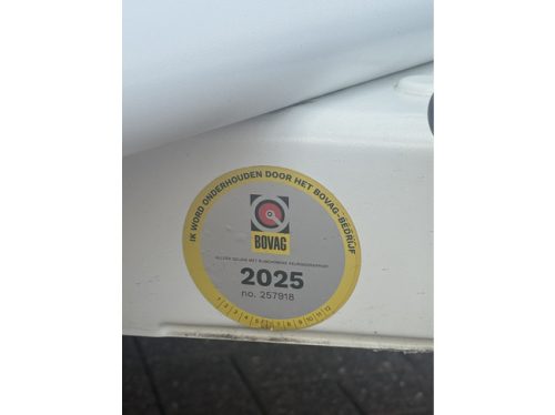 Hobby 455 UF Exellent in new condition, Bovag inspected 2025, transverse bed, mover, Truma, bike rack, 2x awning, Thule, insect screen door, photo: 21