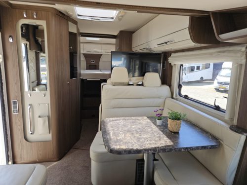 Hymer B674 SL photo: 8