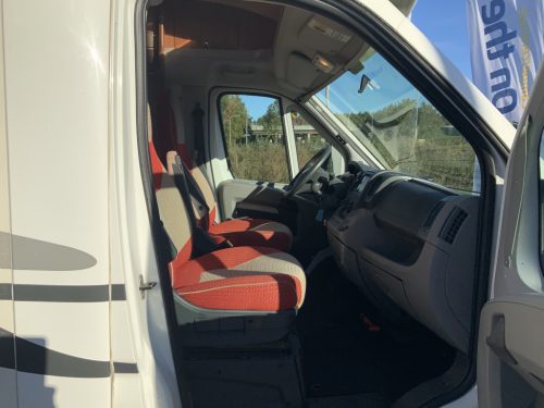 Adria Compact SL 2.3 MultiJ. 130 HP Semi-integrated, Single beds, Year 2010 Camper Centrum On the Road at Noorderringweg 4 in Marum. photo: 15