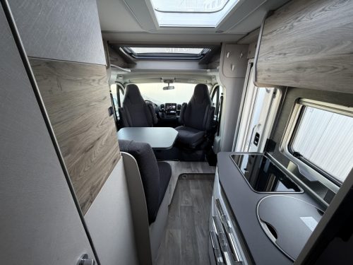 Hymer Exsis-T 580 PURE Automatic, dish, TV photo: 6