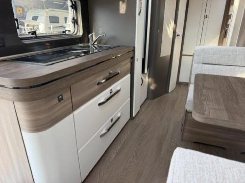Hobby Excellent Edition 545 KMF Mover/air conditioning/awning/bike photo: 9