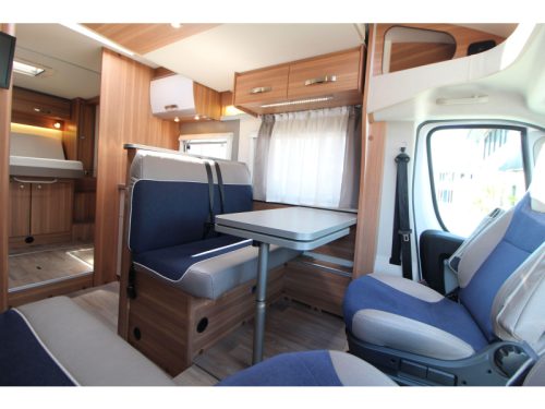 Weinsberg CaraLoft Queen bed + Drop-down bed photo: 14
