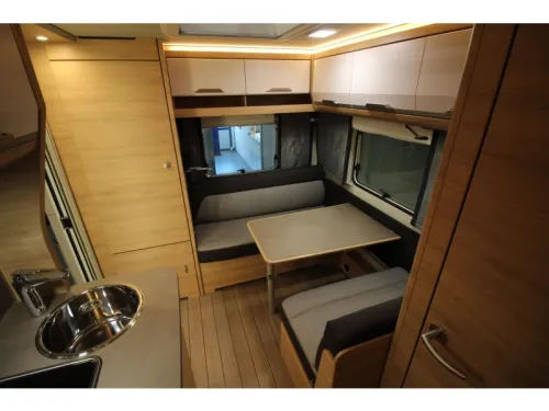 Knaus Sudwind Black Selection 420 QD Transverse bed & Tall refrigerator! photo: 10