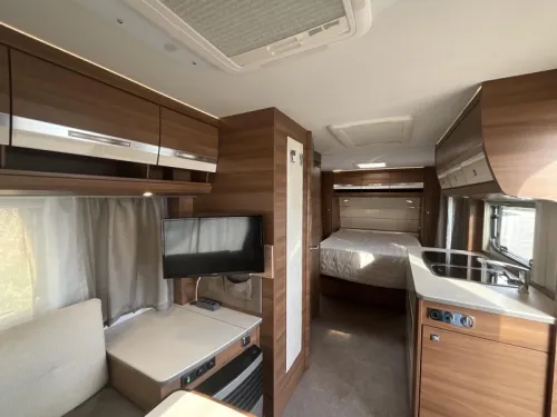Dethleffs Nomad 530 DR FRENCH BED-MOVER-AWNING  photo: 5