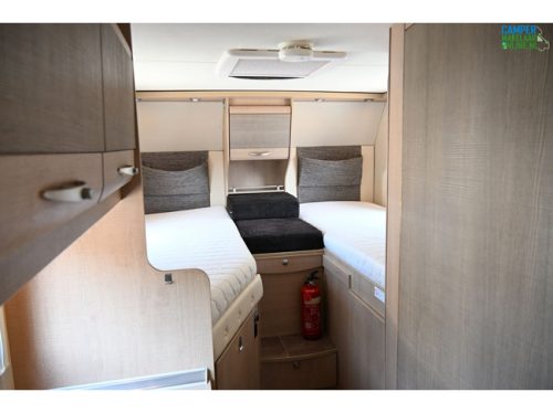B&uuml;rstner Travel Van T 620 photo: 16