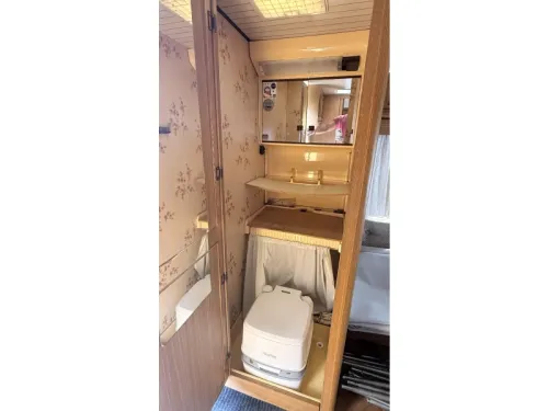 Hobby De Luxe 495 asiento de tren asiento redondo inodoro foto: 3