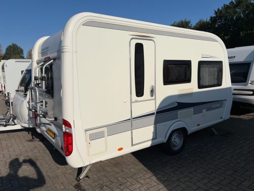 Hobby De Luxe 400 SF Awning/Bike rack photo: 1