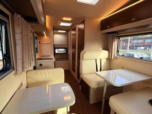 Rimor Seal 9 Alcove with 7 berths family camper photo: 5