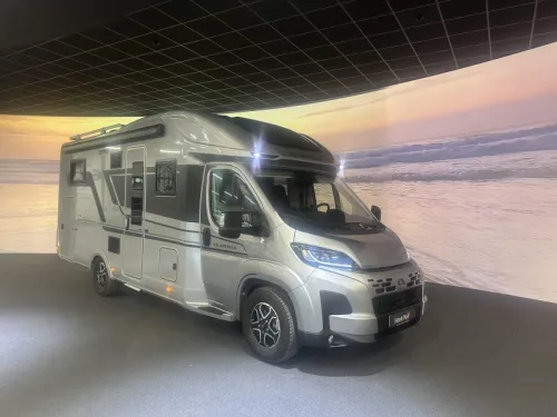 Adria Coral Supreme 670 DL Dachklimaanlage / Automatik Foto: 1