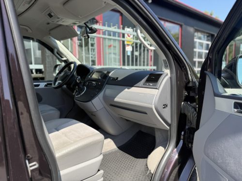 Volkswagen California GENERATION photo: 10
