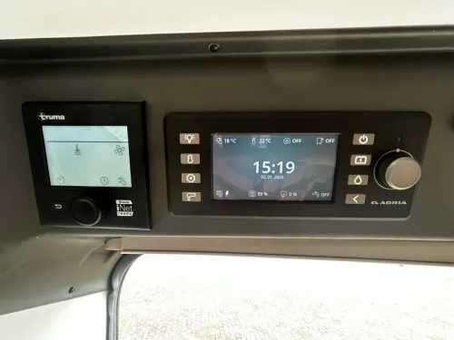 Adria Twin Plus 640 SLB LPG, 3 zonnepanelen  foto: 16