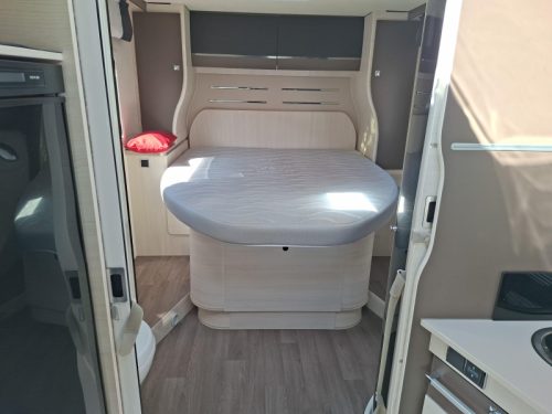 Challenger Mageo 378 XLB face to face xl queen bed photo: 17