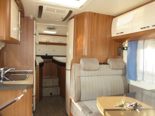 Autocaravana Hobby T 65 GE CON ELEVADOR DE BICICLETAS y AIRE ACONDICIONADO foto: 6