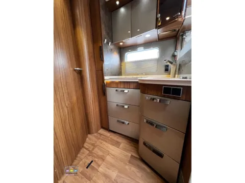 Hymer B 704 PL photo: 8