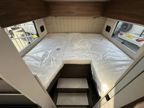 B&uuml;rstner Signature SFT 7.0 - CAMPER VAN HET JAAR!  foto: 15