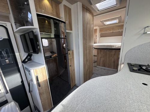 Frankia Platin 8400 QD Mercedes Automatic 190HP photo: 10